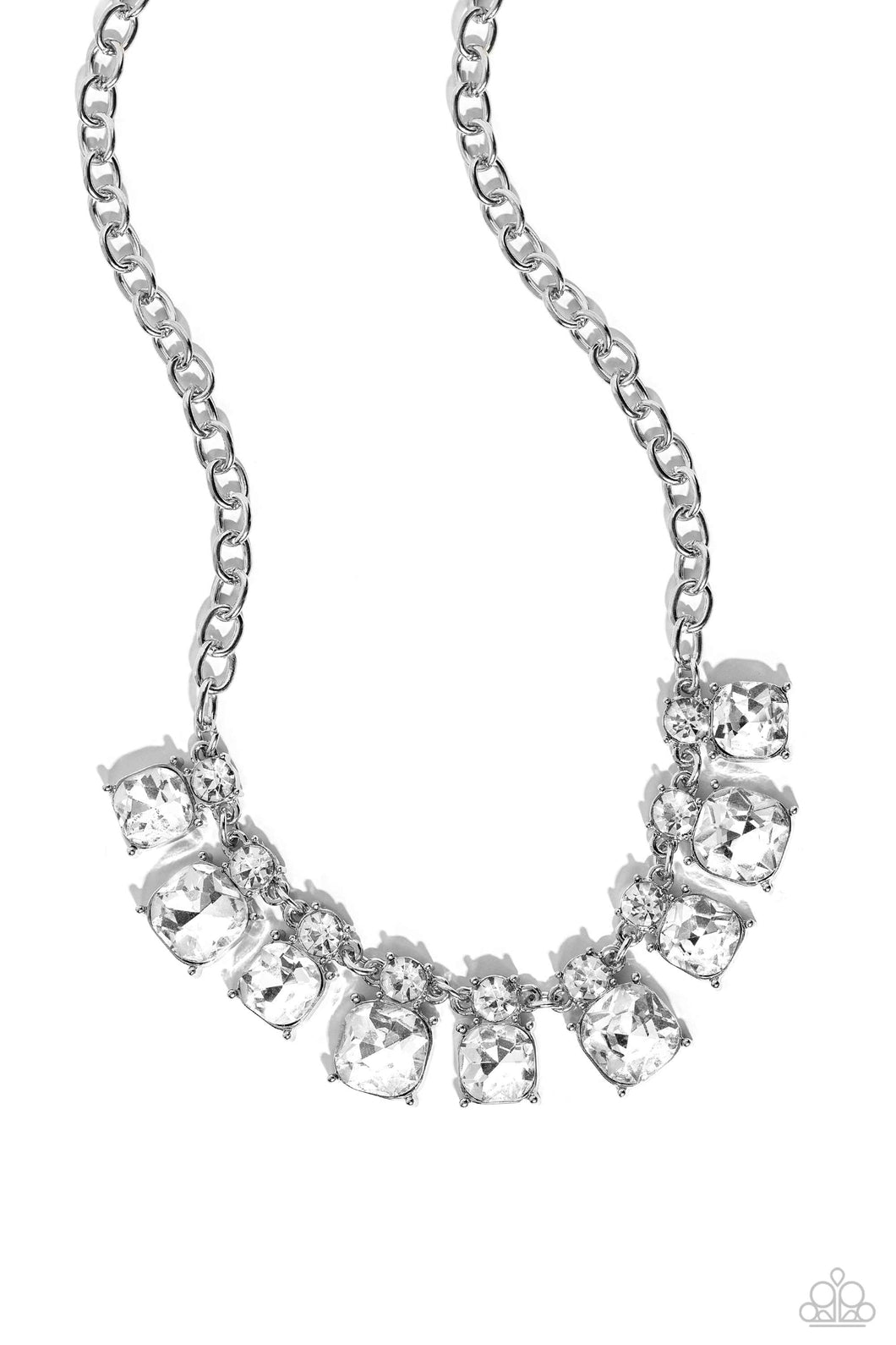 Fitted Fantasy White Necklace Paparazzi-832