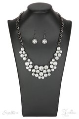 The Angela Necklace Paparazzi Zi Collection