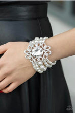 Load image into Gallery viewer, Rule The Room Pearl Bracelet Paparazzi
