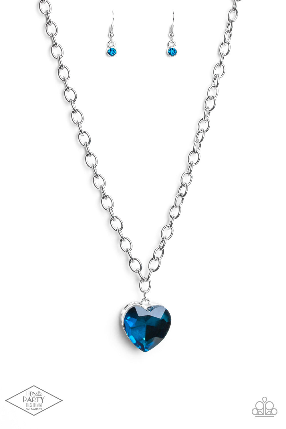 Flirtatiously Flashy Blue Heart Necklace Paparazzi-541