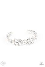 Regal Reminiscence White Bracelet Paparazzi-287